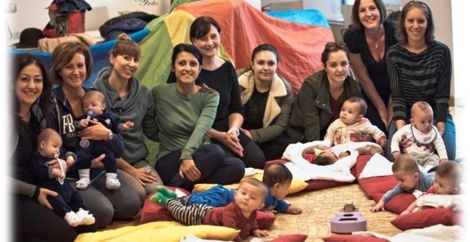 Musicoterapia di gruppo per genitori-bambini (0-24 mesi) presso PCC Varese Musicoterapia di gruppo per genitori-bambini (0-24 mesi) presso PCC Varese